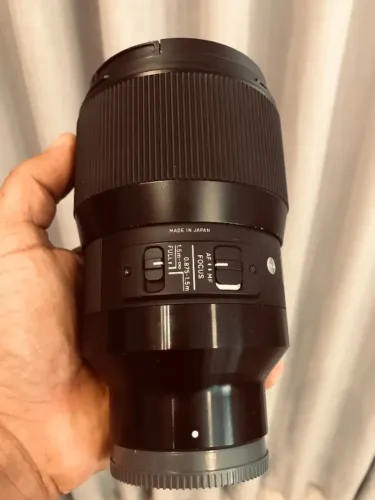 Lente Sigma Art  135mm F/1.8 Sony E-mount 