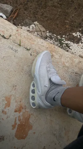 Air max dn triple white