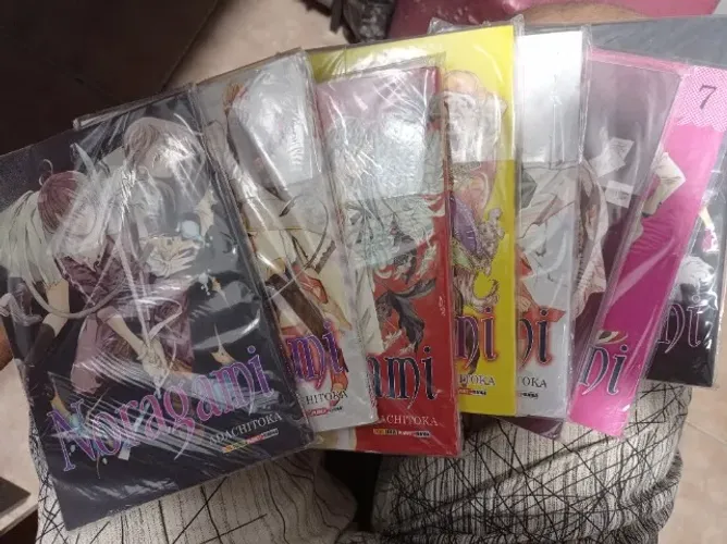 Noragami - Vol.1 a 8 - Mangá Usado em Ótimo Estado