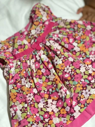 Vestido floral bebê Gymboree 0-3M