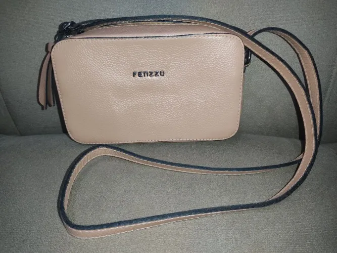 Bolsa Fenzzo em couro bege