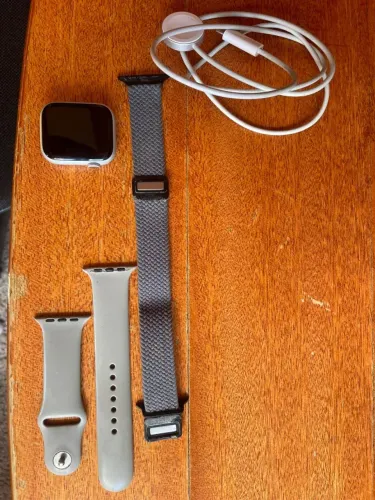 Apple Watch Series 8 GPS + Cellular