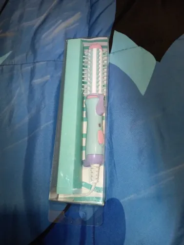 Benedita Escova Mini Chapinha Alisadora Modeladora Cabelo