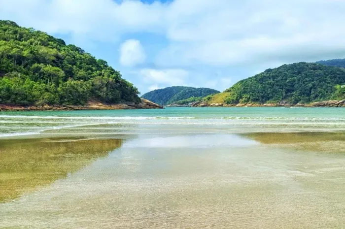 Casa 4 quartos para 16 pessoas -Guaruja -para Locação de temporada