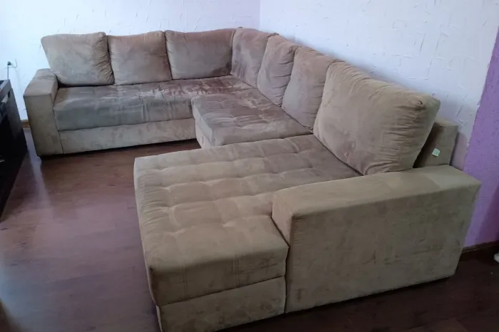 Sofá de canto 6 lugares com chaise esquerda. 