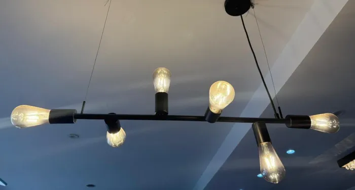 Lindo lustre industrial 