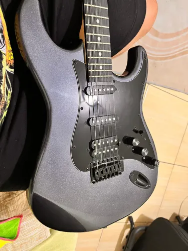 Guitarra Sixmart(QUERO VENDER LOGO) 