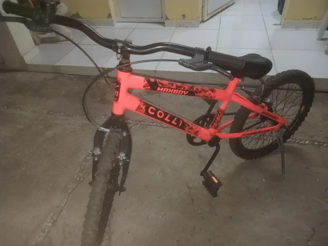 Bicicleta infantil Colli aro 20 - excelente estado