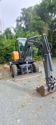 Escavadeira Hengwang HWL40