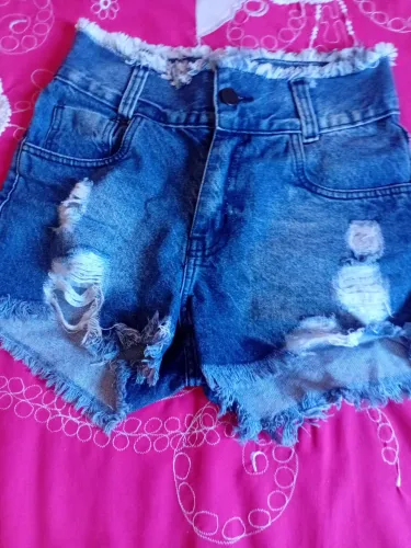 Short Jeans Destroyed Feminino
