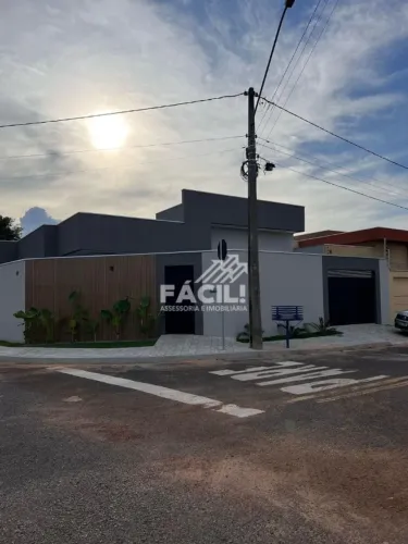 Vende-se Casa 3/4 sendo 1 Suíte na Quadra 409 Sul