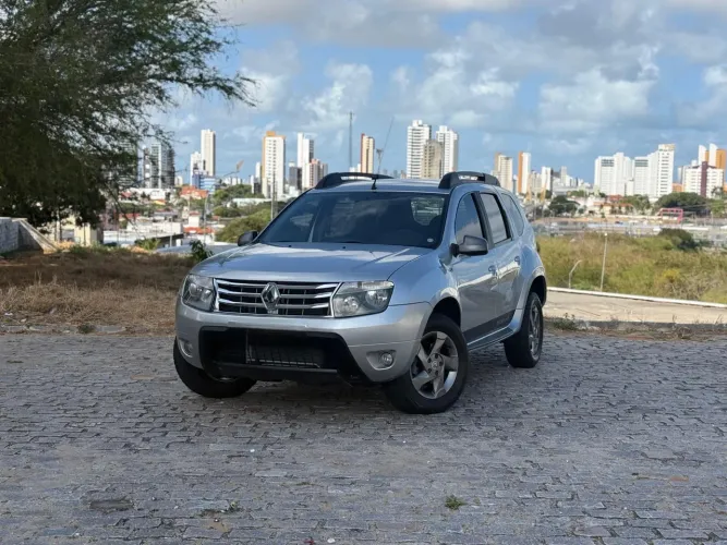Renault Duster Dynamique 2.0 Hi-flex 16V Aut. 2015