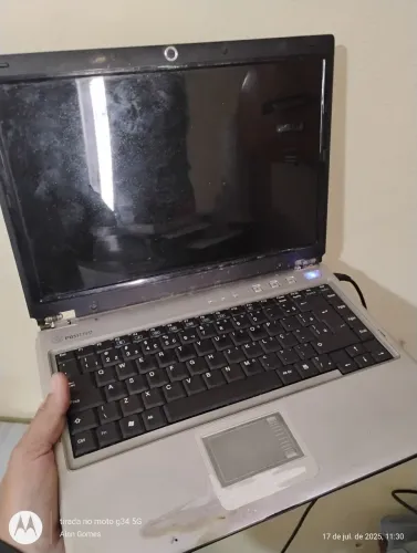 Notebook Positivo para arrumar ou reaproveitamento peças !