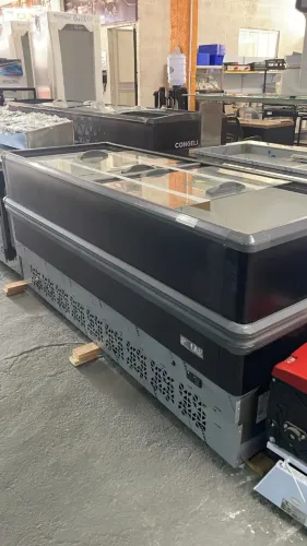 Ilha congelados e refrigerados 2m vidro reto com led e porta etiqueta (Ester)