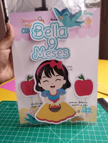 Topo de bolo branca de neve (aniversário, festa, celebração, decoração).