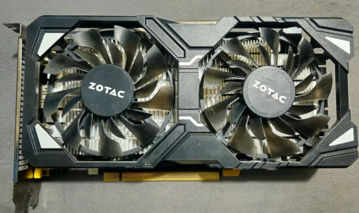 Placa de Video GTX 1060 Zotac 3GB 192 Bits ( Semi-Nova Sem Caixa )