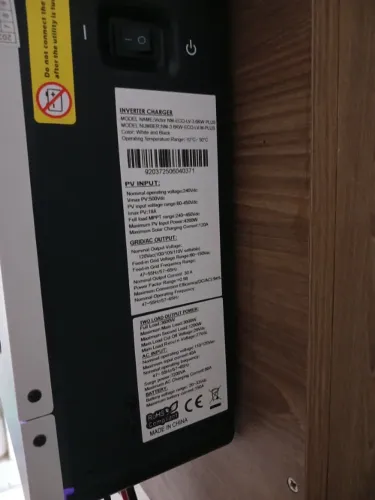 Inversor Hibrido Off Grid Y e H 3600 onda senoidal puranda senoidal puravats saida 120 v