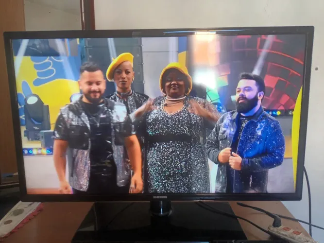 TV SAMSUNG USADA