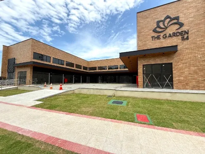 Alugo Lojas Comerciais no Alphaville de 21m² a 198m² com Estacionamento- R$ 4.500 a 13.000