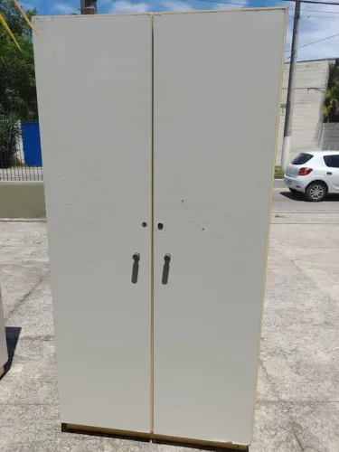 Armário alto 2 portas - usado