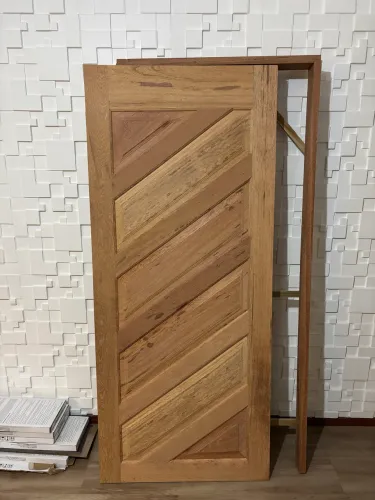 Porta Externa em Angelim