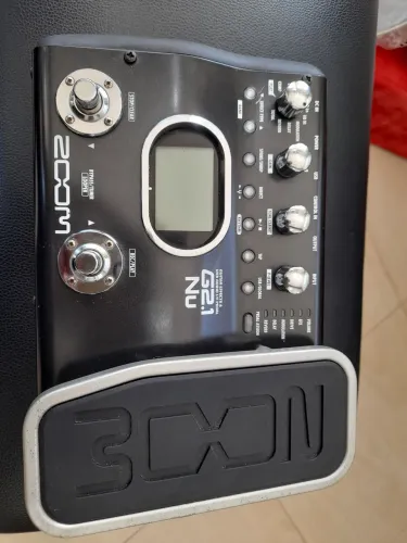 Pedaleira zoom G2.1 com pedal de expressão