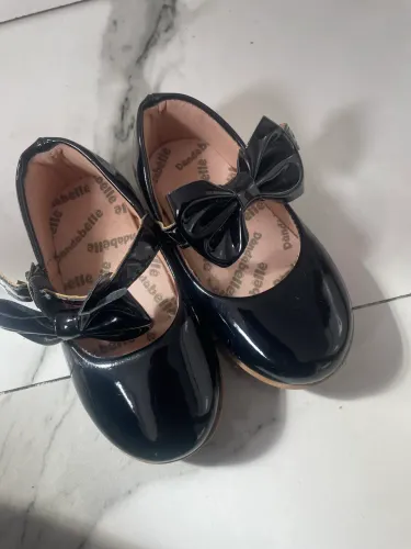 Sapato social preto com laço usado uma vez