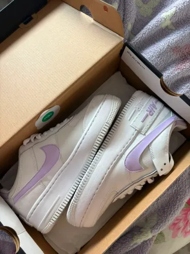 Vendo tênis Nike novo,usado apenas uma vez