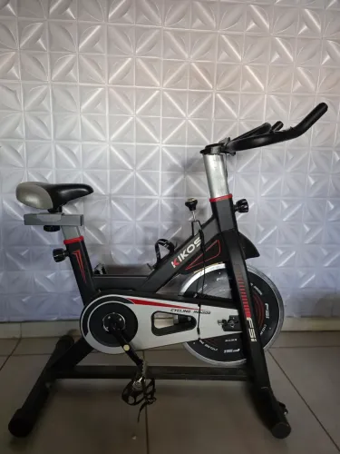 ? Bicicleta Spinning Kikos F5i