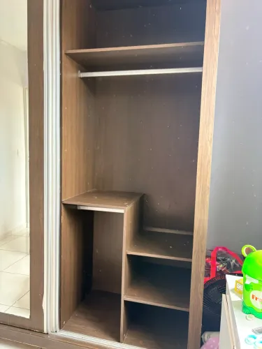 Guarda roupas de casal usado