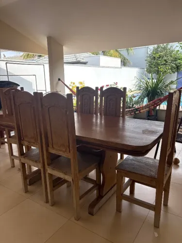 Mesa de jantar madeira