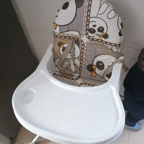Cadeirinha de alimentação