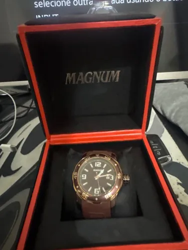 Relógio Magnum 