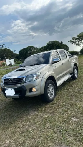 Toyota Hilux CD SRV D4-d 4X4 3.0 TDI Diesel AUT 2013