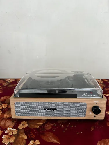 Vitrola Pulse Morrison com Bluetooth + 30 Discos de Vinil - Excelente Estado