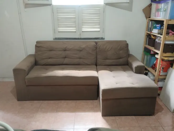 Sofá com Chaise