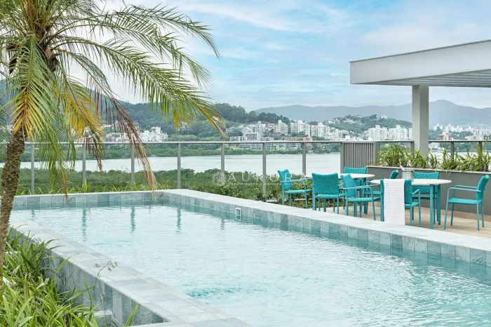 Apartamento com 2 dormitórios à venda, 66 m² por R$ 1.191.664,76 - Cacupé - Florianópolis/