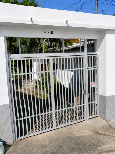 Alugo casas direto com proprietário condomínio 
