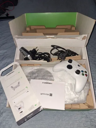 Xbox series S, ainda na garantia.  