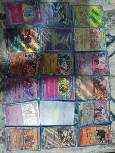Kit Pokémon TCG com acessórios tudo original kit profissional