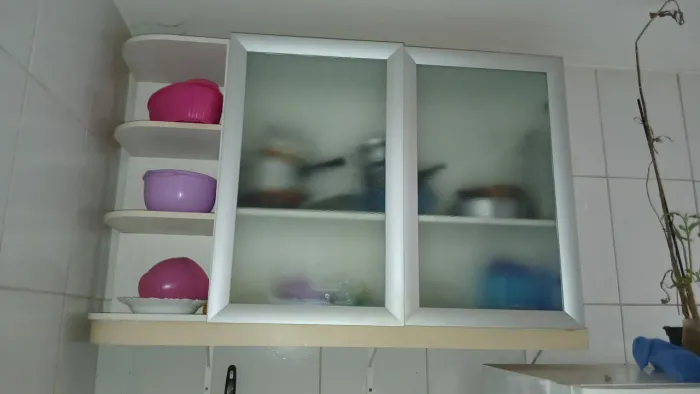 Armário de cozinha suspenso porta de vidro usado bom estado