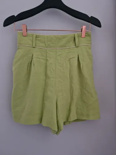 Short tipo alfaiataria Novo 