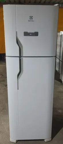 GELADEIRA ELECTROLUX DUPLEX FROST FREE ELETRÔNICA COM PAINEL DIGITAL MULTIFUNÇÕES