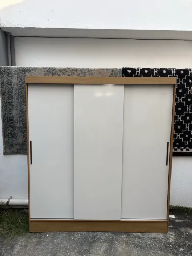 GUARDA ROUPA MDF USADO