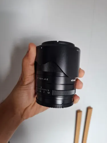 Lente Viltrox 33mm 1.4 Sony apsc