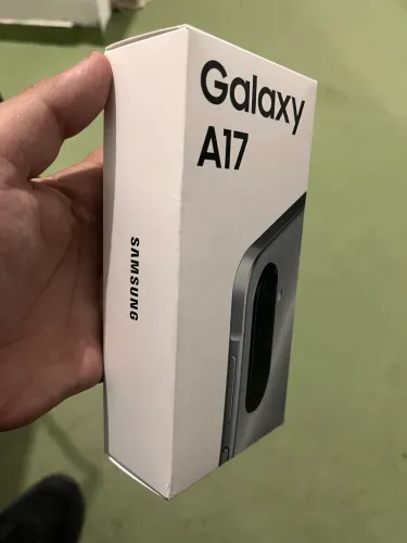 SAMSUNG A17 256gb 8gb