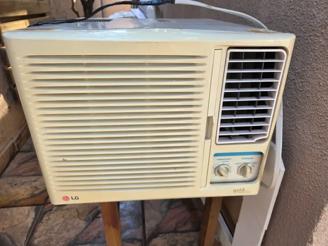 Ar condicionado de janela 220v 10.000 BTUs Classificação A