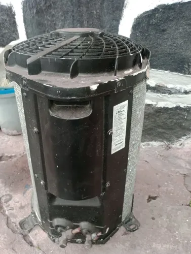 Ar condicionado split.. condensador completo