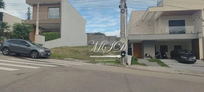 Terreno Plano à Venda no VIVAS Condomínio  250m² | Vila Branca Jacareí | Oportunidade em C