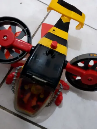 Vespa voadora imaginext